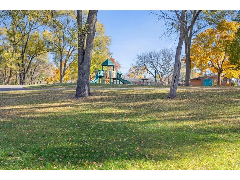 11927 Vintage Street NW Coon Rapids MN 55433 7034692 image12