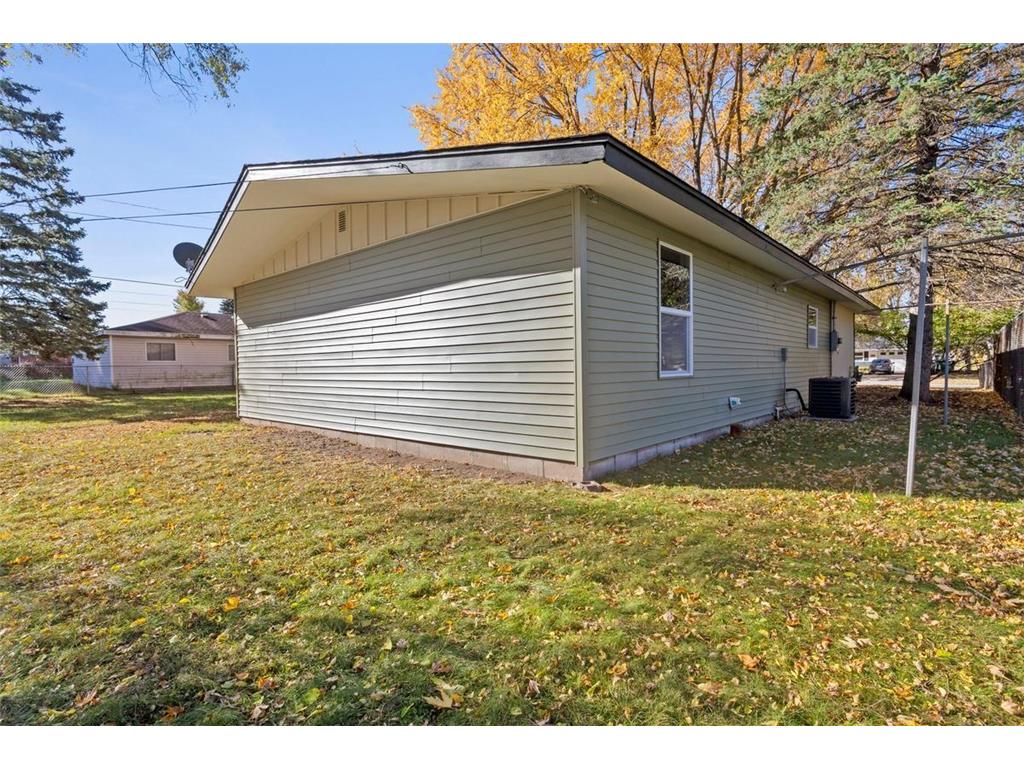 11927 Vintage Street NW Coon Rapids MN 55433 7034692 image13