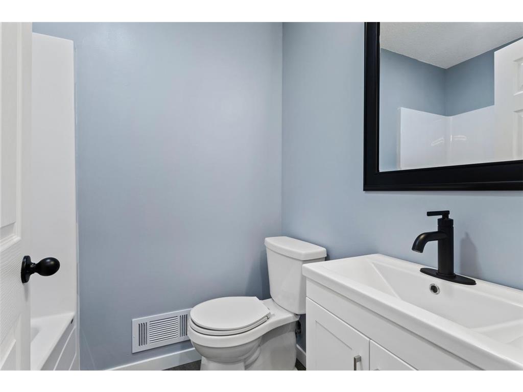 11927 Vintage Street NW Coon Rapids MN 55433 7034692 image6