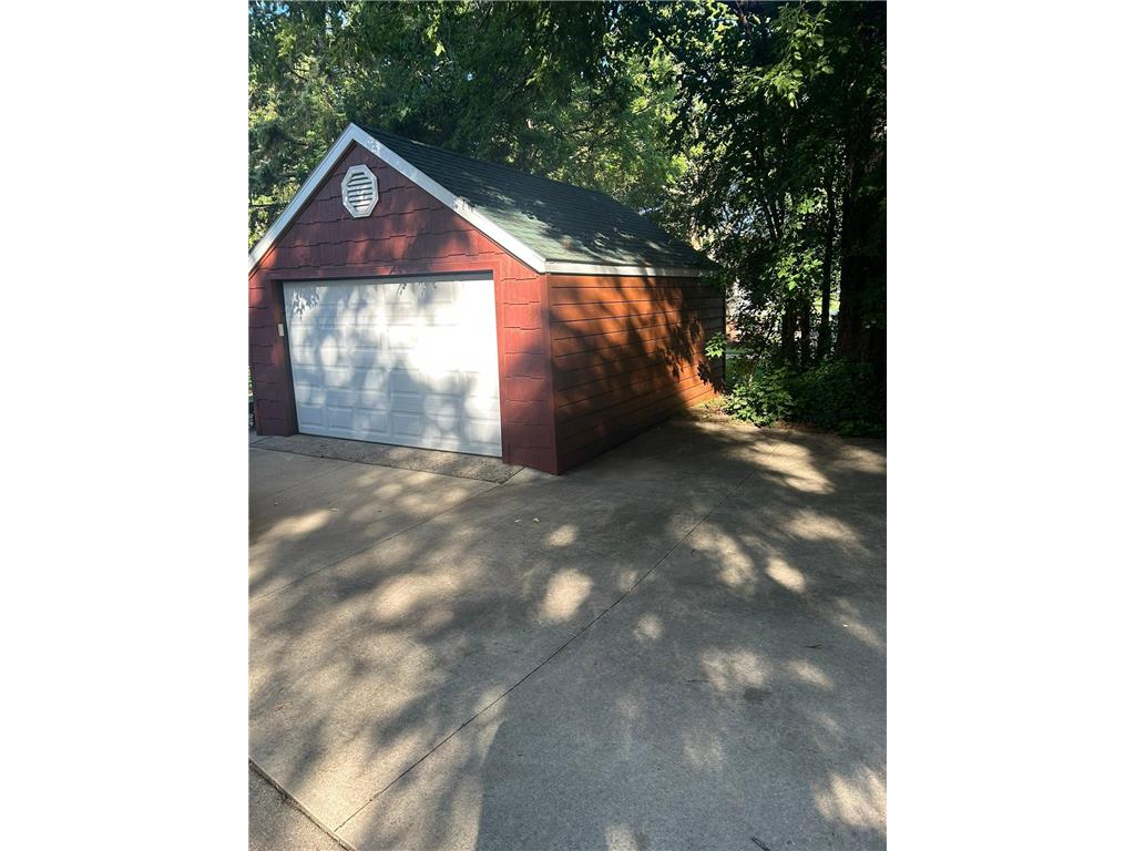 11929 North Shore Drive Spicer MN 56288 - Green 7104366 image4