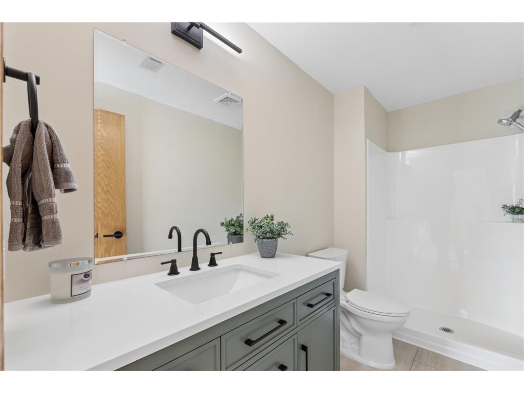 1193 Shawmut Street S Shakopee MN 55379 7063331 image17