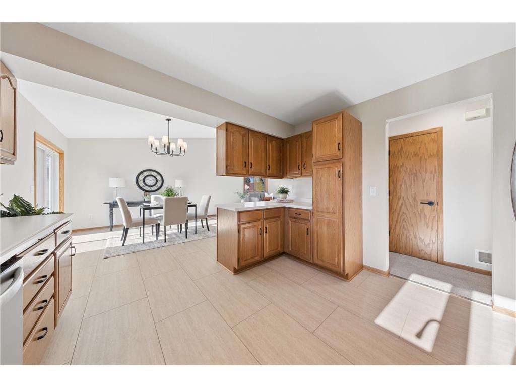 1193 Shawmut Street S Shakopee MN 55379 7063331 image6