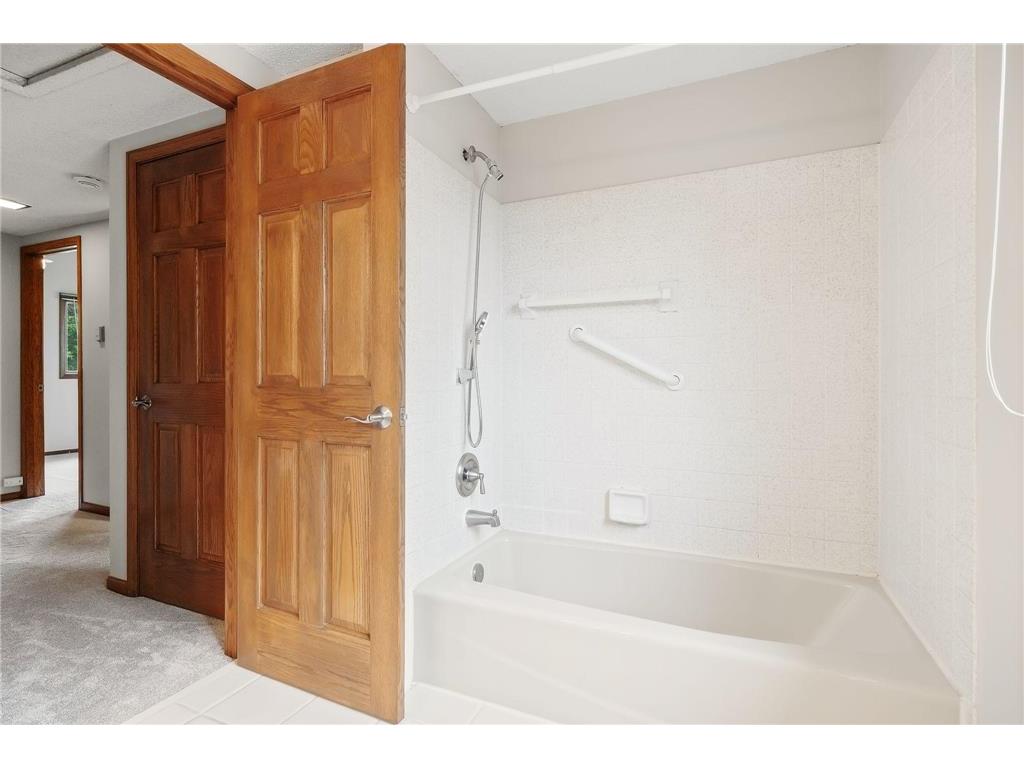 11935 Oak Street Chisago City MN 55013 - South Lindstrom 7088250 image40
