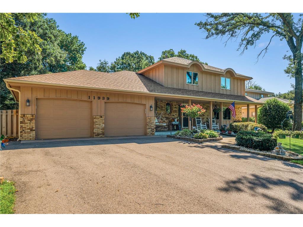 11939 Evergreen Circle Coon Rapids MN 55448 6644048 image1
