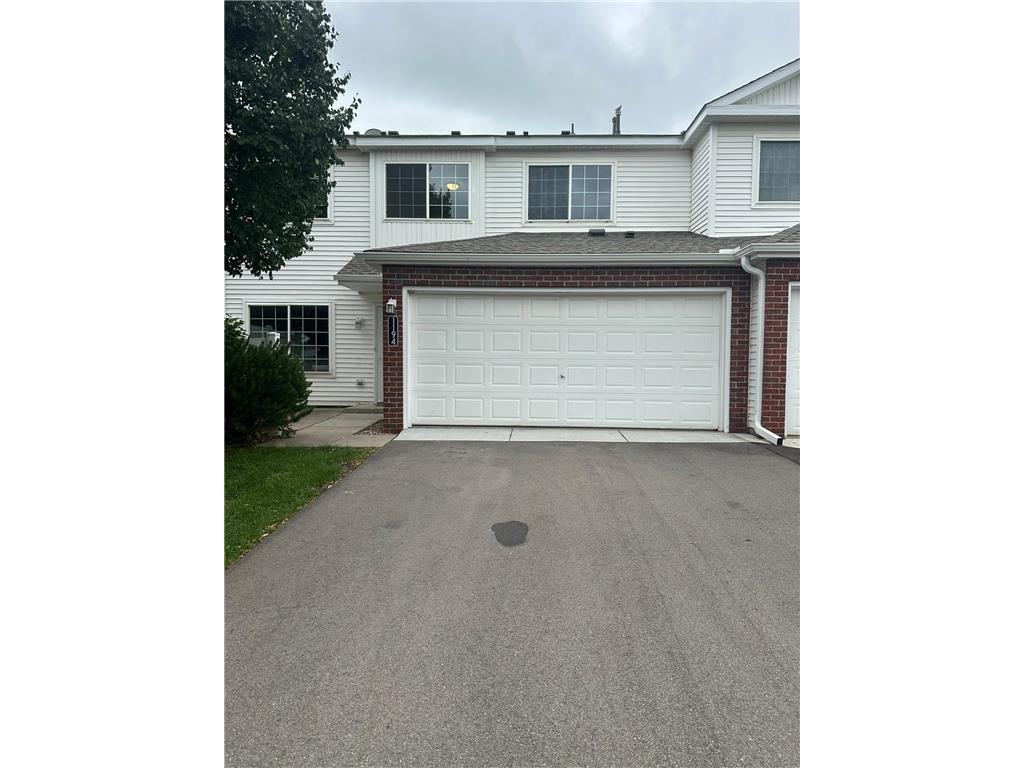 1194 Highpoint Curve Shakopee MN 55379 6759874 image1