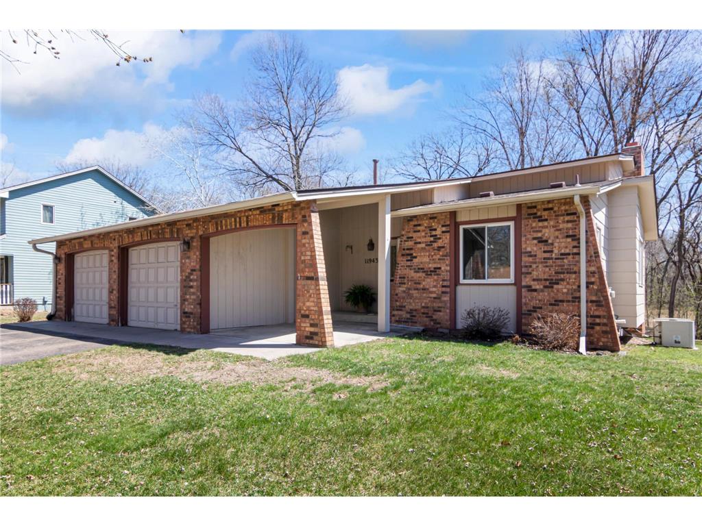 11943 Sycamore Street NW Coon Rapids MN 55448 6710853 image1