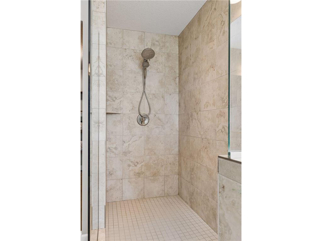 11946 32nd St N Lake Elmo MN 55042 7083048 image35