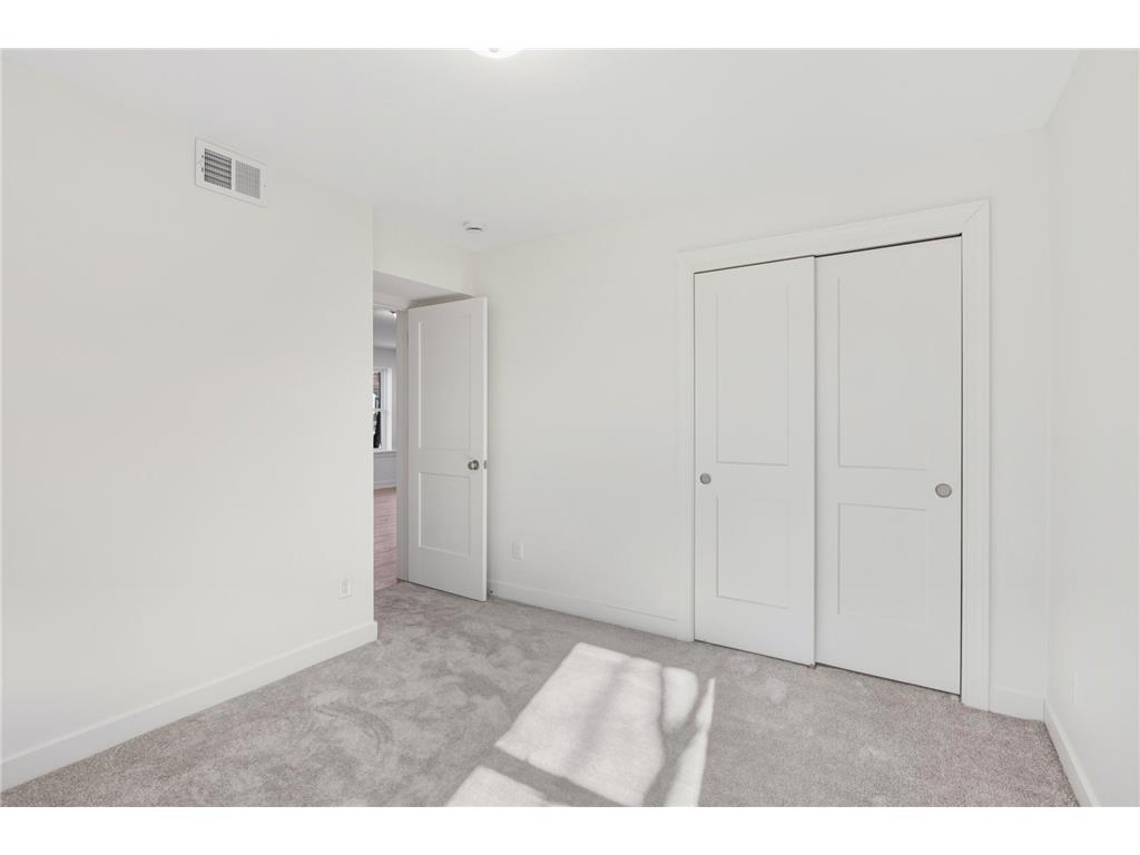 1195 Bush Avenue Saint Paul MN 55106 7036597 image13