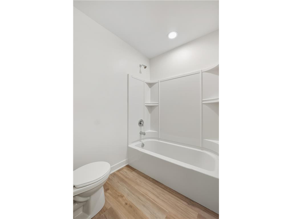 1195 Bush Avenue Saint Paul MN 55106 7036597 image24