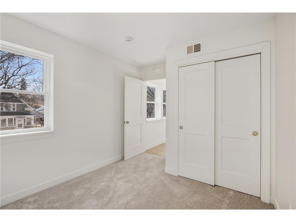 1195 Bush Avenue Saint Paul MN 55106 7036597 image32