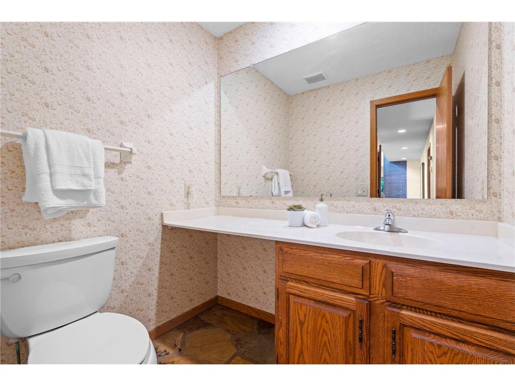 11950 21st Street N Lake Elmo MN 55042 - Downs 7097385 image27