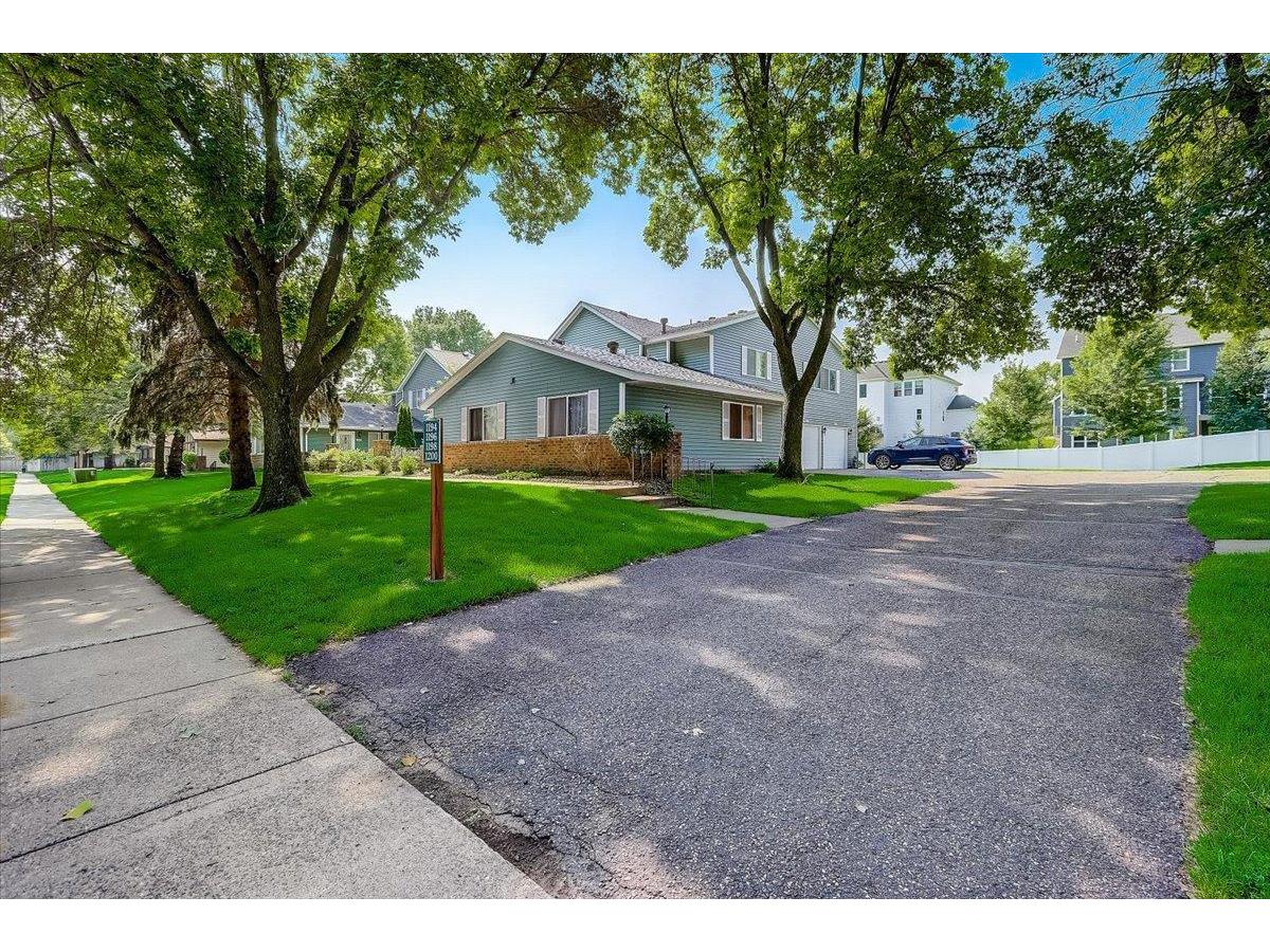 1196 W Royal Oaks Drive, Shoreview, MN, 55126 MLS 6023389 Edina Realty