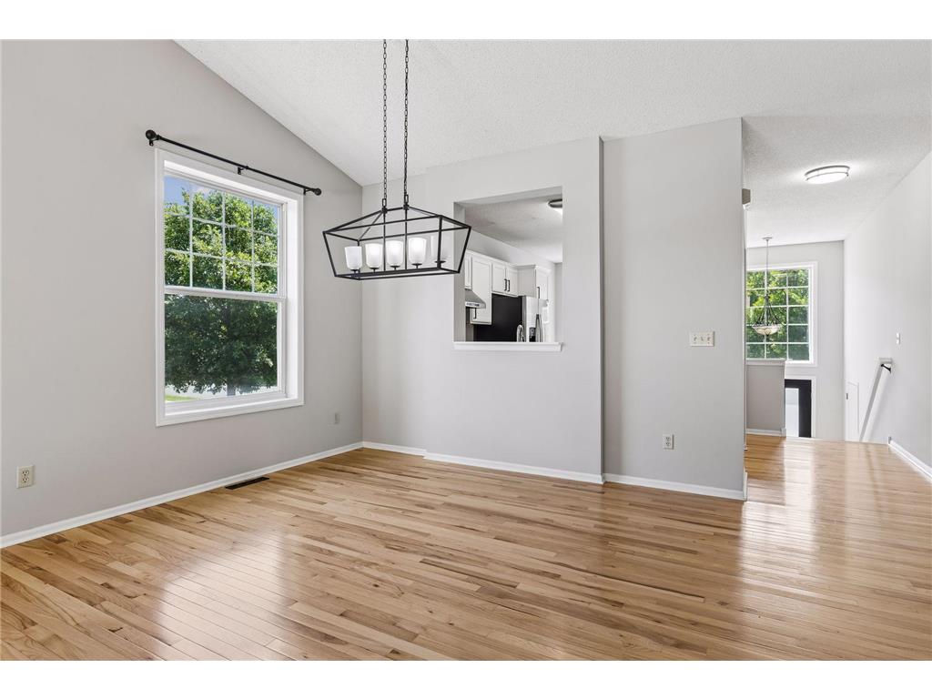 11962 85th Place N Maple Grove MN 55369 7087221 image10