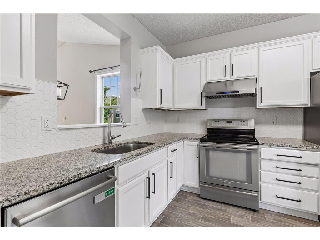 11962 85th Place N Maple Grove MN 55369 7087221 image13