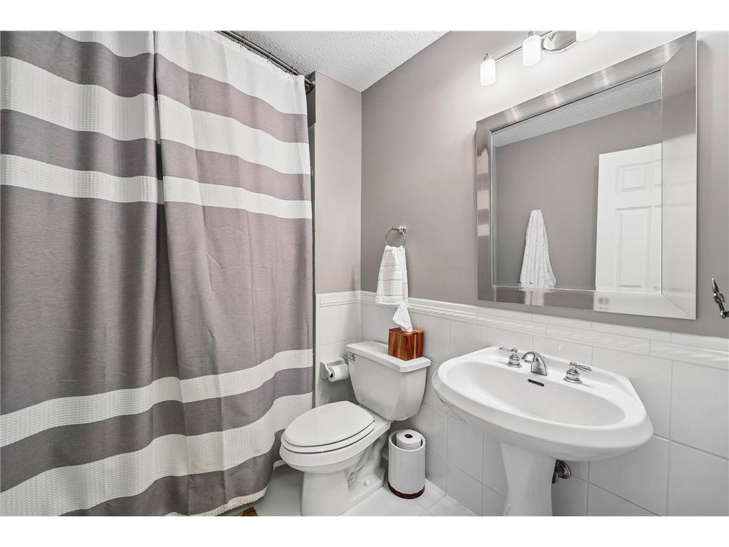11975 Tiffany Lane Eden Prairie MN 55344 7089825 image22