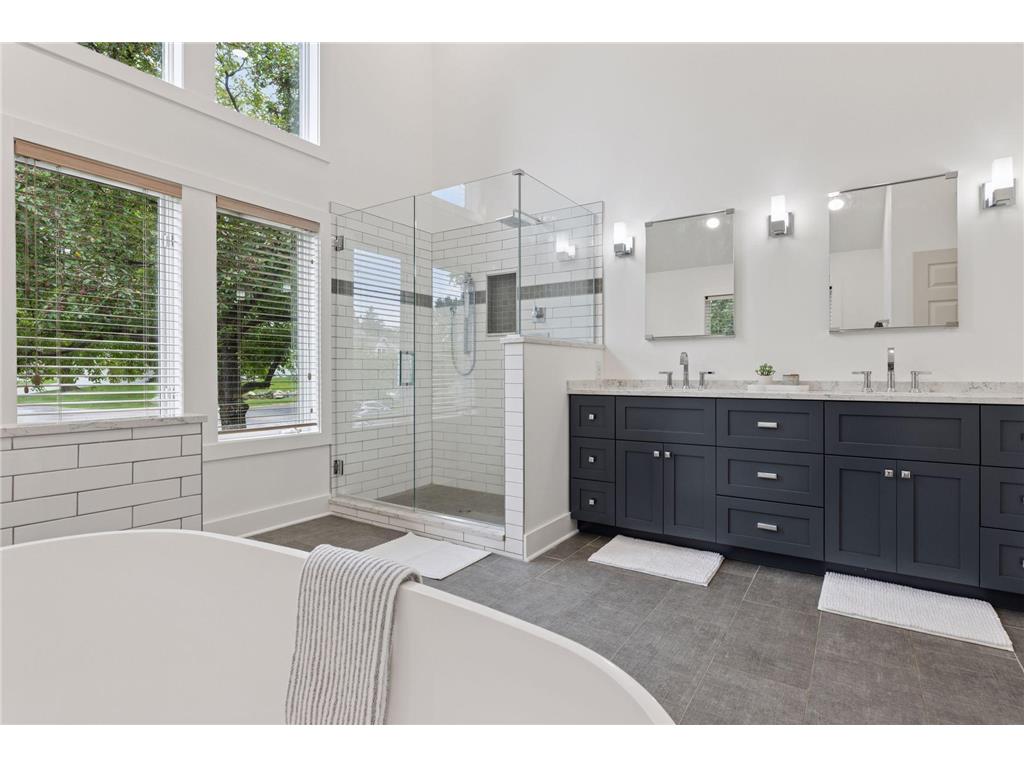 11984 Saint Albans Hollow Drive Minnetonka MN 55305 6773260 image18