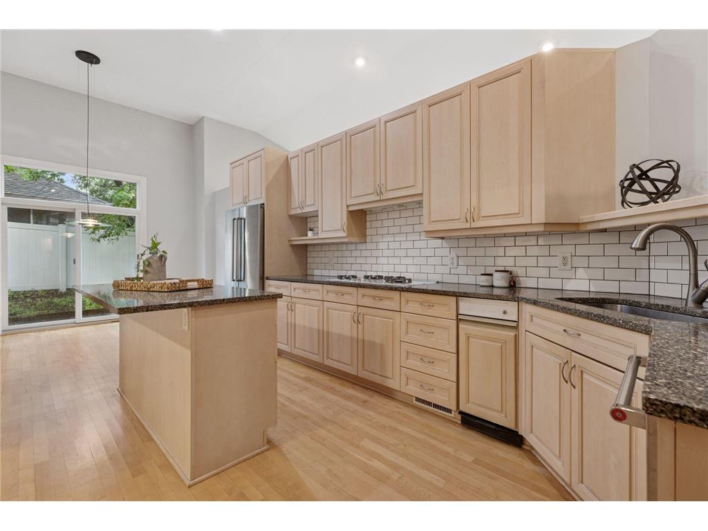 11984 Saint Albans Hollow Drive Minnetonka MN 55305 6773260 image23