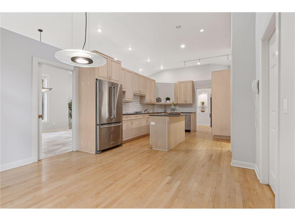 11984 Saint Albans Hollow Drive Minnetonka MN 55305 6773260 image24