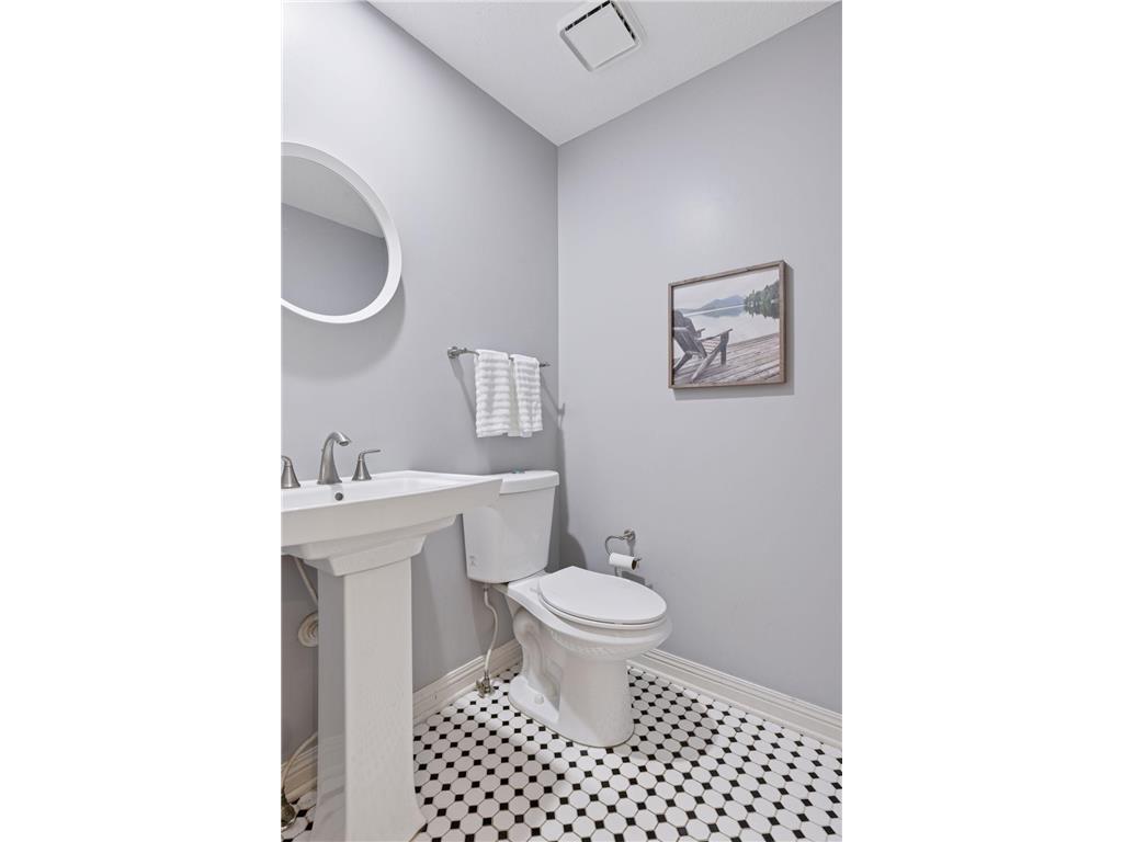 11984 Saint Albans Hollow Drive Minnetonka MN 55305 6773260 image36