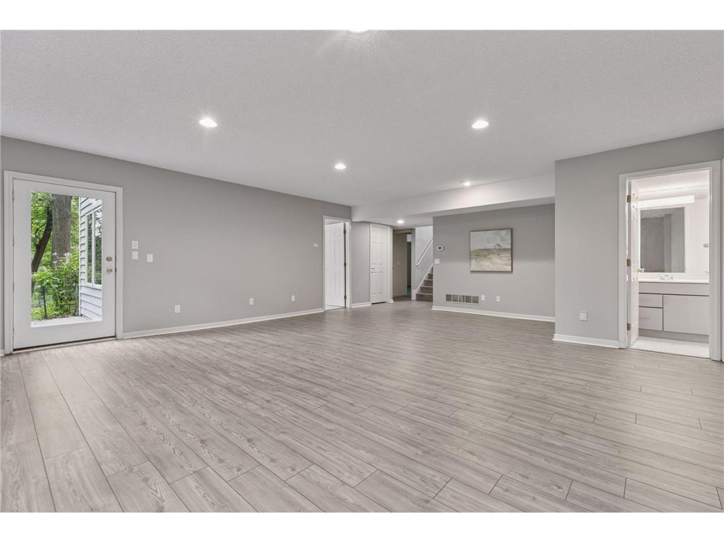 11984 Saint Albans Hollow Drive Minnetonka MN 55305 6773260 image39