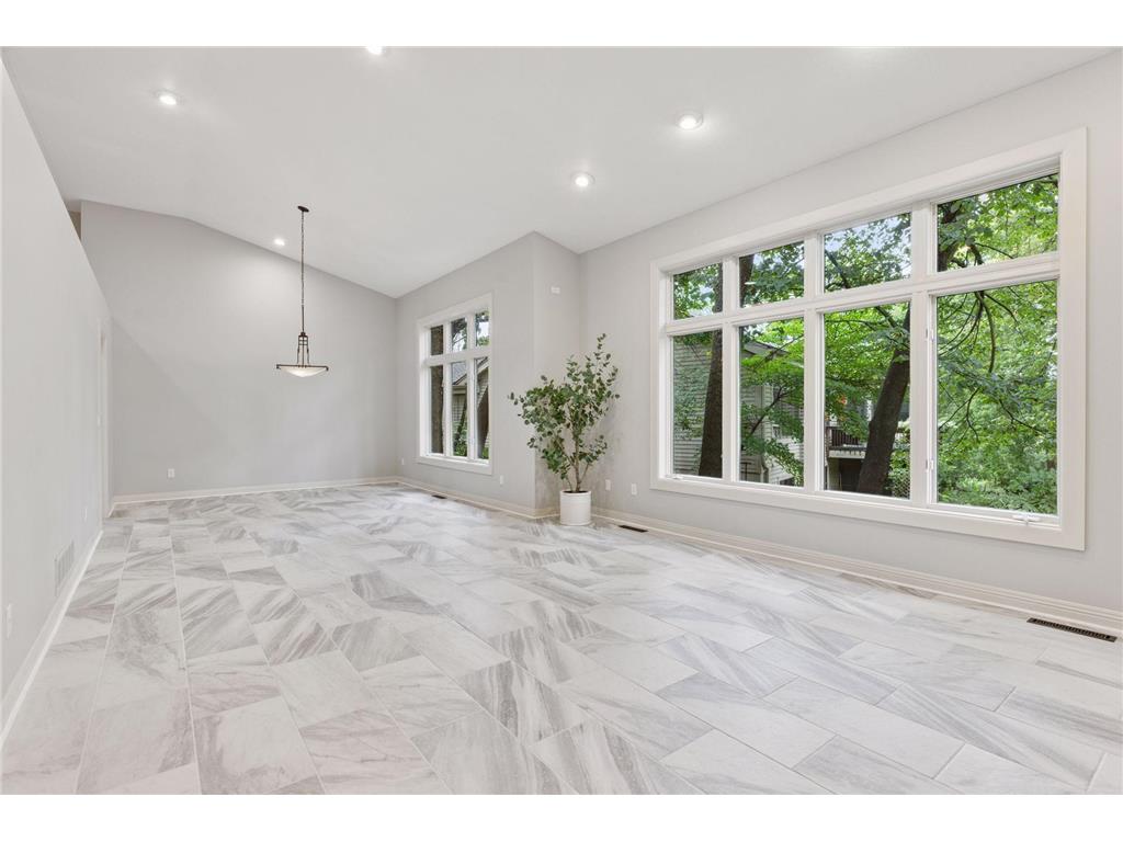 11984 Saint Albans Hollow Drive Minnetonka MN 55305 6773260 image8