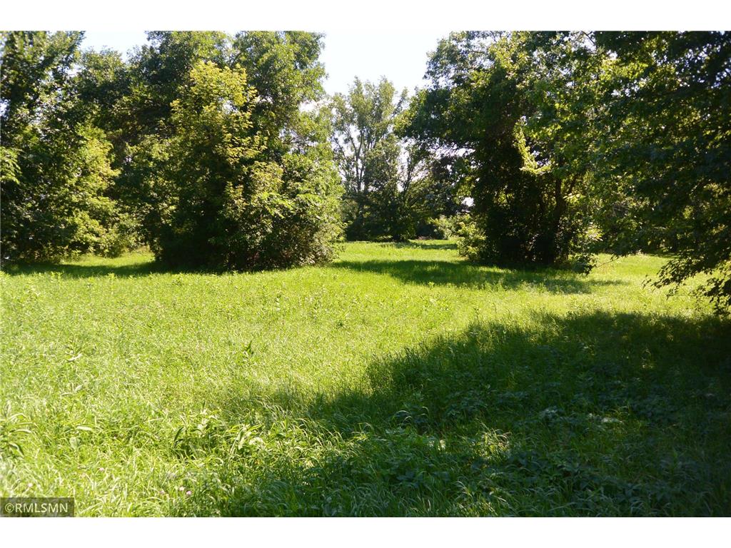 1199 E 2nd Street New Auburn MN 55366 - High Island 6770922 image1