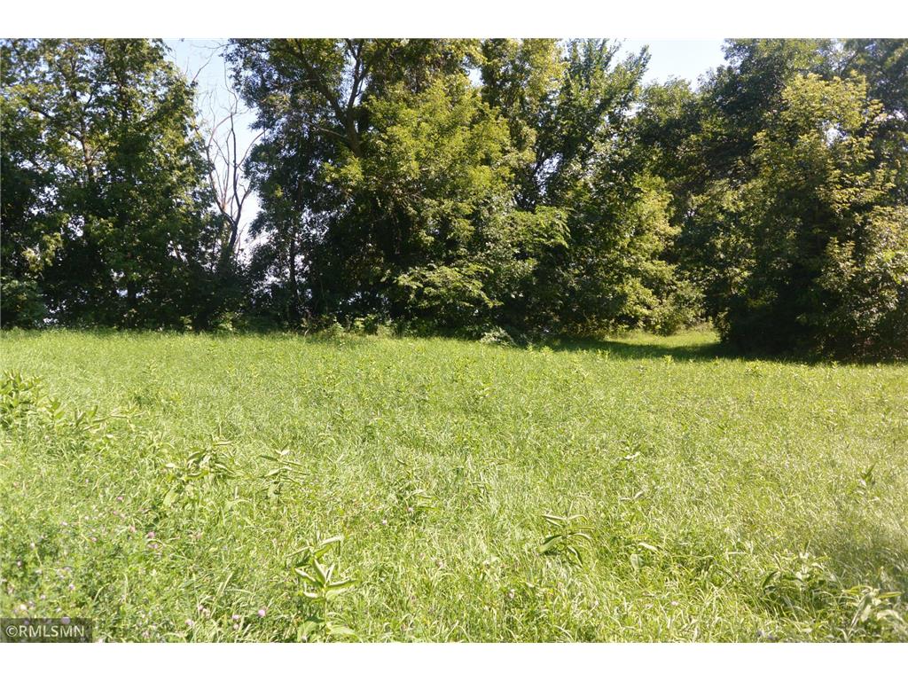 1199 E 2nd Street New Auburn MN 55366 - High Island 6770922 image2