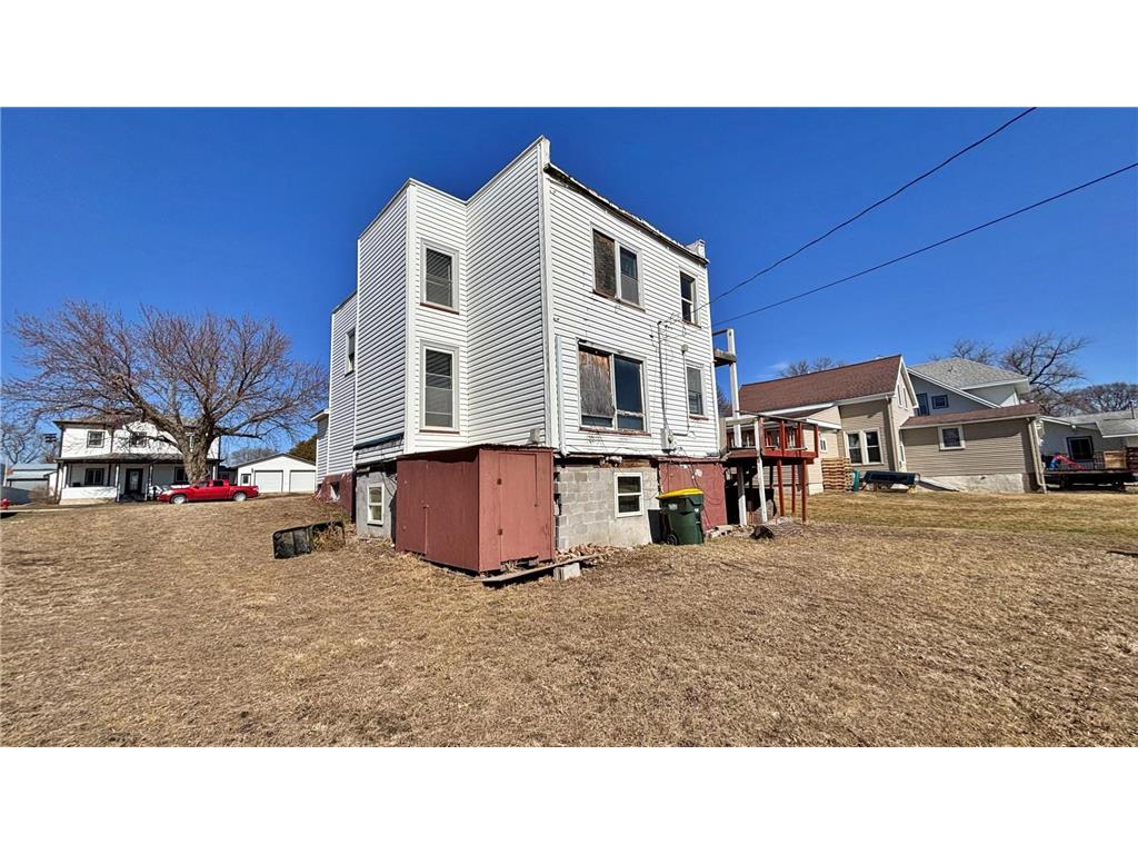12 E Main Street Madelia MN 56062 6804535 image10