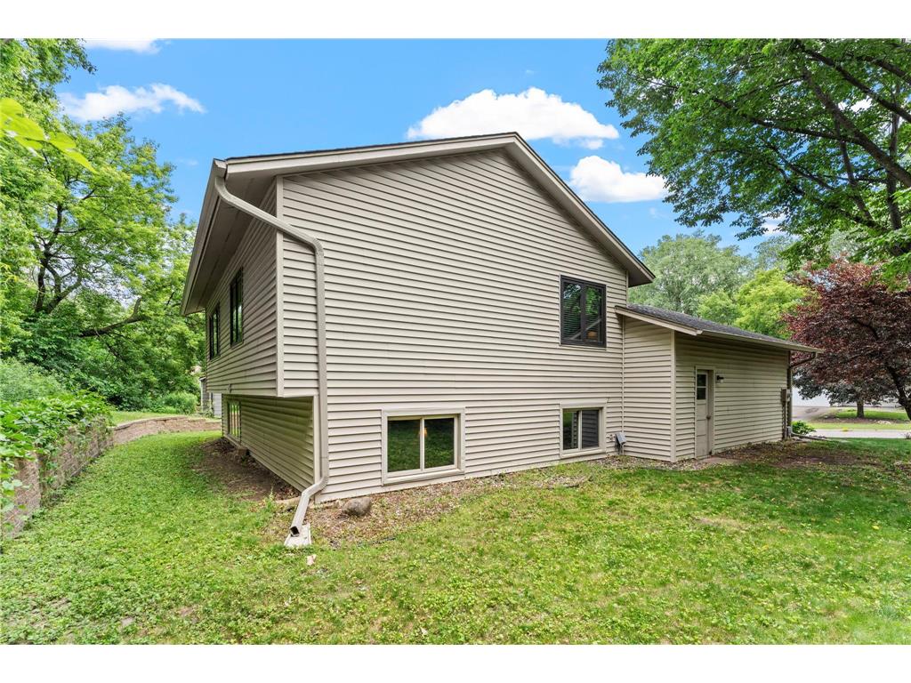 12 Oak Shore Drive Burnsville MN 55306 7084871 image42
