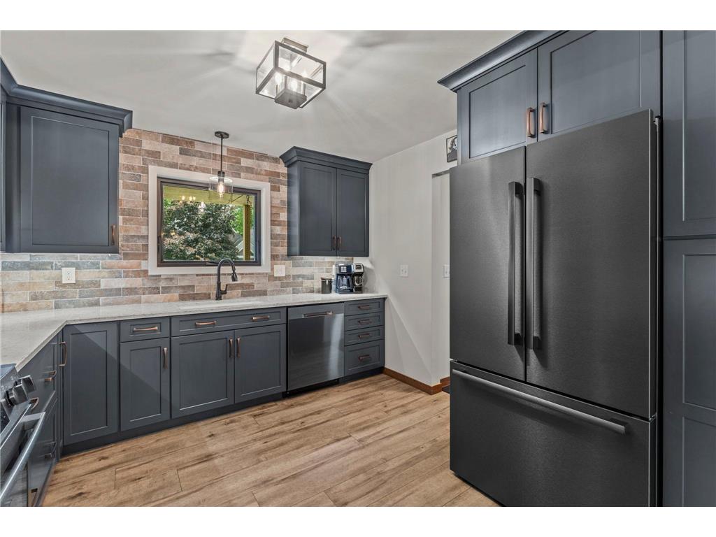 12 Oak Shore Drive Burnsville MN 55306 7084871 image7