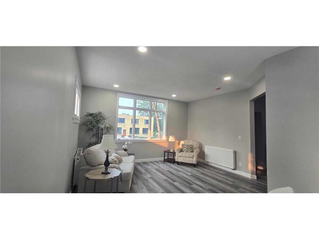 12 Oakley Avenue Saint Paul MN 55104 7110203 image2
