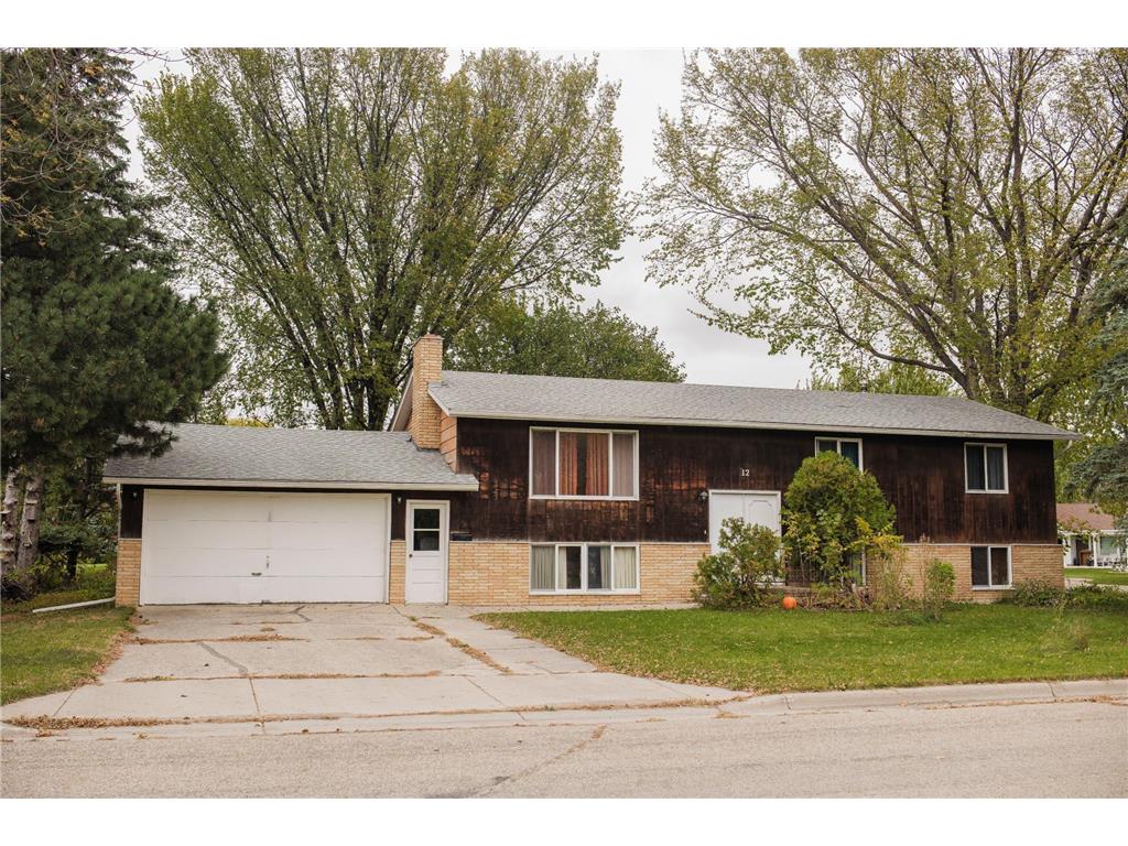 12 Sunnyslope Road Morris MN 56267 6808578 image1
