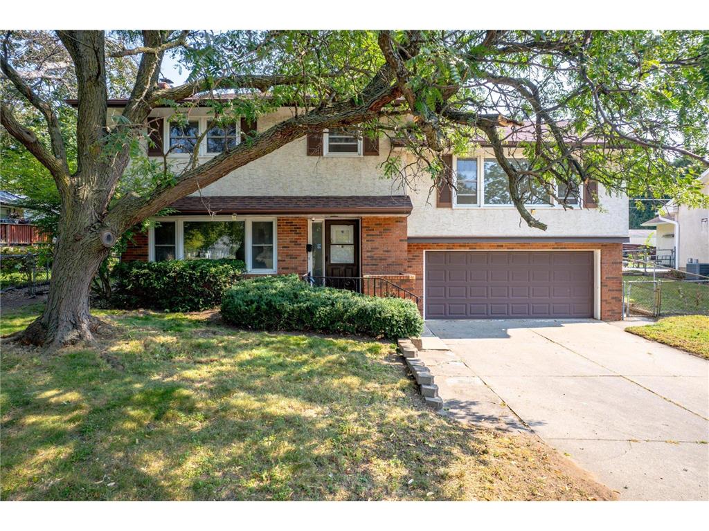 12 Winthrop Street S Saint Paul MN 55119 6601535 image1