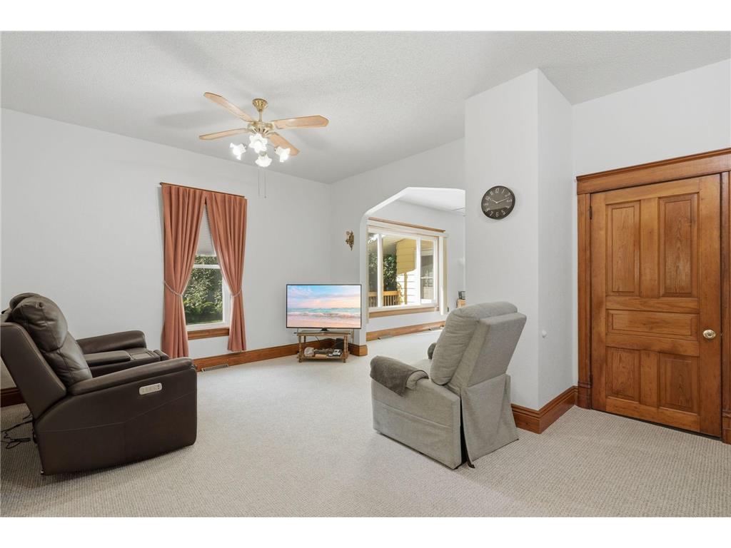 120 3rd Street W Hector MN 55342 7096388 image4