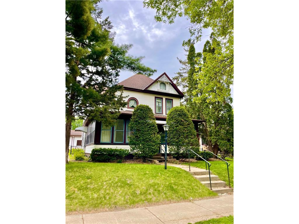 120 4th Avenue E Shakopee MN 55379 6542605 image1