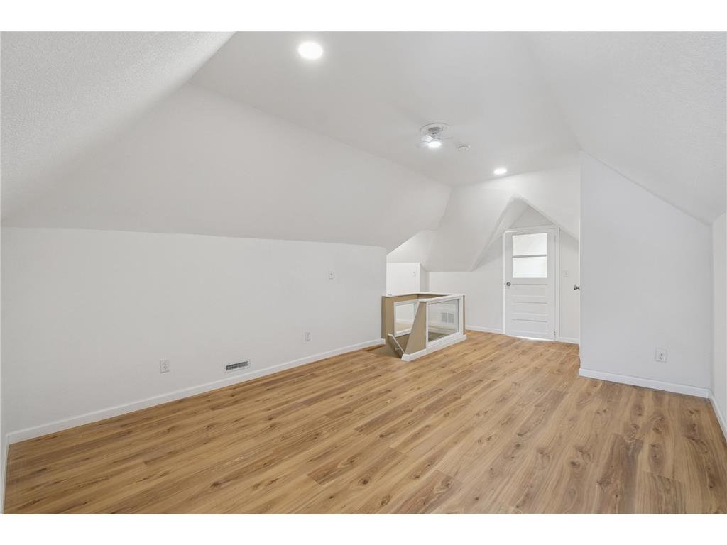 120 4th Avenue E Shakopee MN 55379 7038467 image22