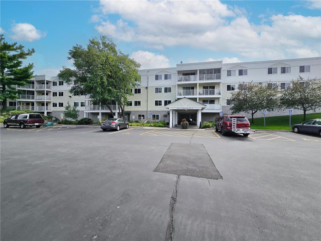 120 Demont Avenue E #208 Little Canada MN 55117 6750658 image1