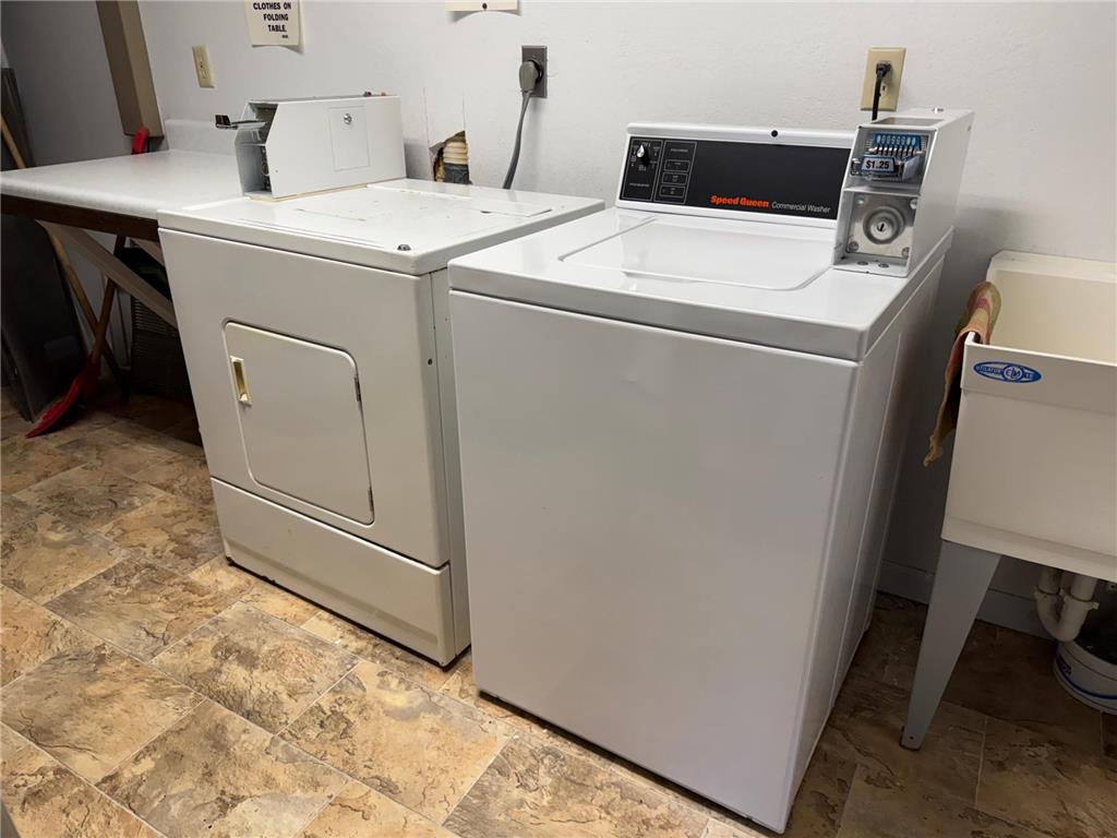 120 E 13th Street Blue Earth MN 56013 7096552 image36