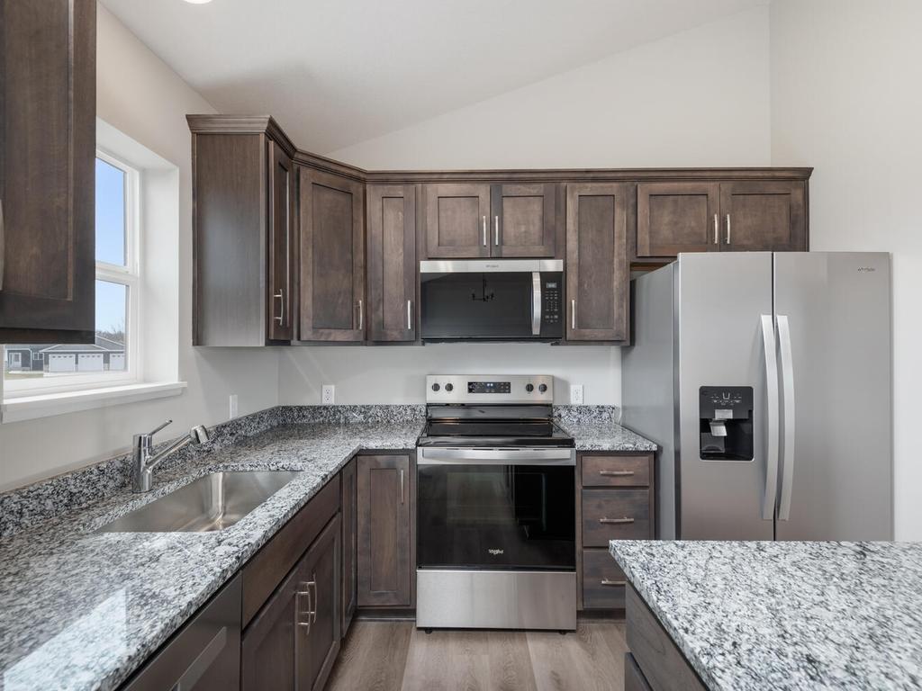 120 E 5th Street Green Isle MN 55338 7055672 image16