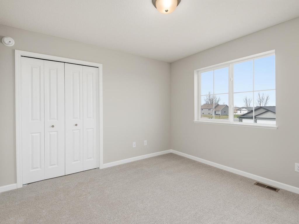 120 E 5th Street Green Isle MN 55338 7055672 image26