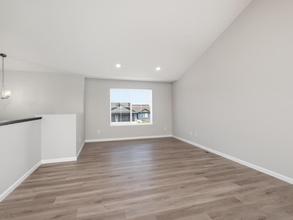 120 E 5th Street Green Isle MN 55338 7055672 image4