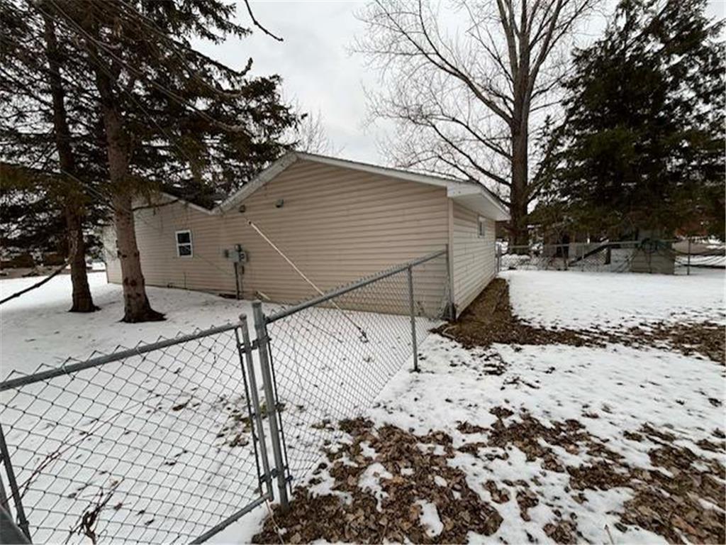 120 E Center Avenue Mcgregor MN 55760 7061841 image5