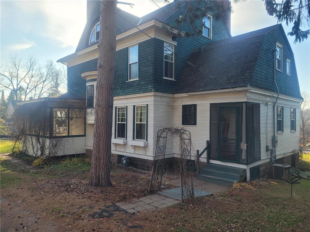 120 E Maryland Street Saint Croix Falls WI 54024 6701236 image17