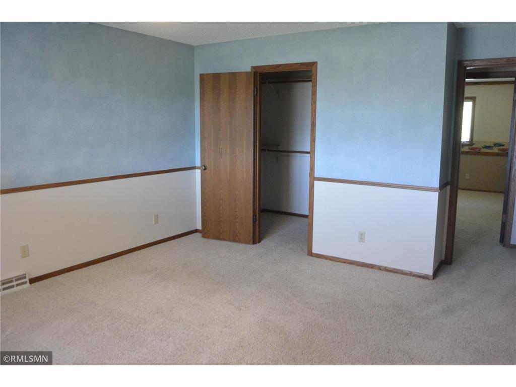 120 Edgewood Drive Glencoe MN 55336 7073106 image22
