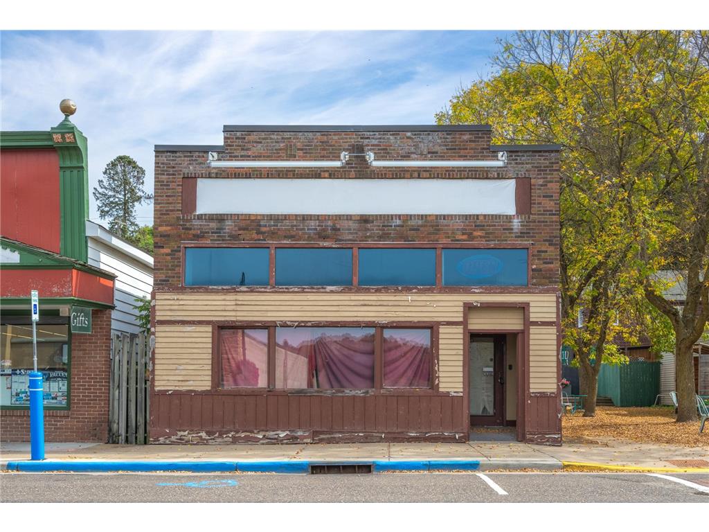 120 N Washington Street Saint Croix Falls WI 54024 6794501 image1
