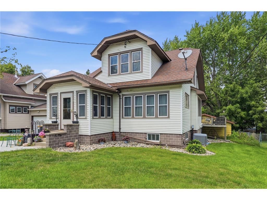 120 Park Place W Norwood Young America MN 55368 7086503 image1