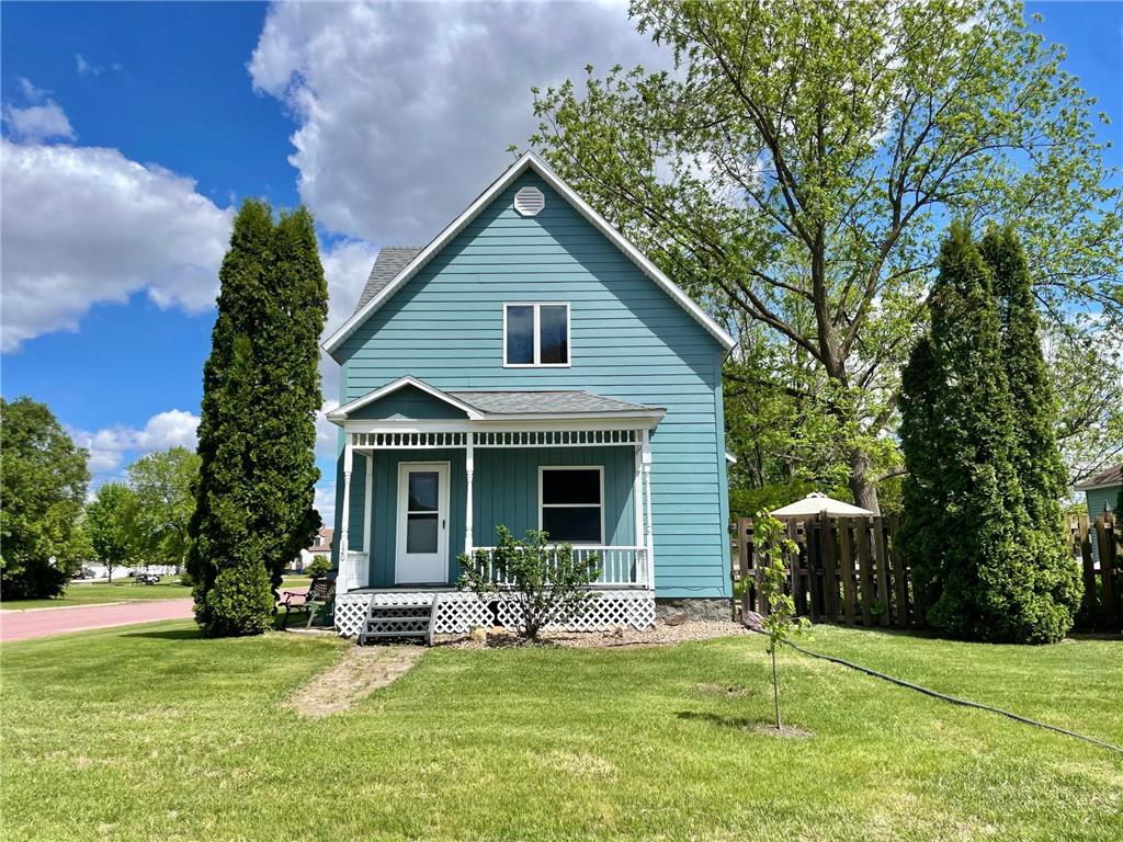 120 Prairie Street N Comfrey MN 56019 6726355 image1