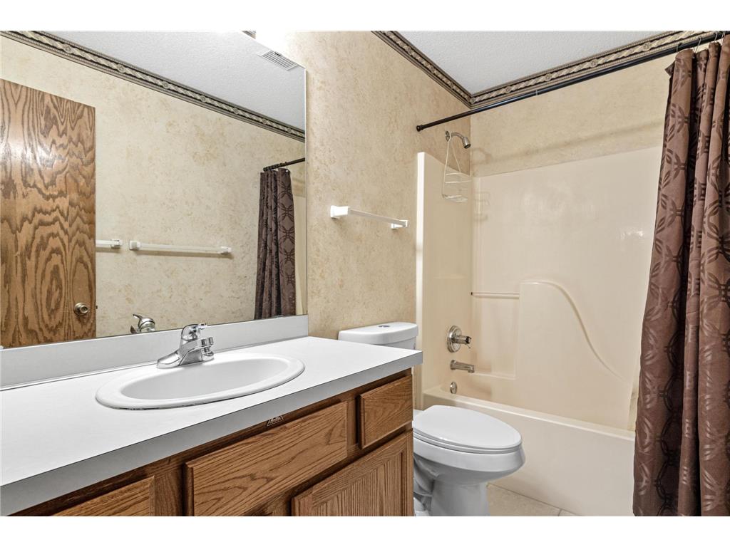 120 Ruth Street N #1 Saint Paul MN 55119 6821379 image11