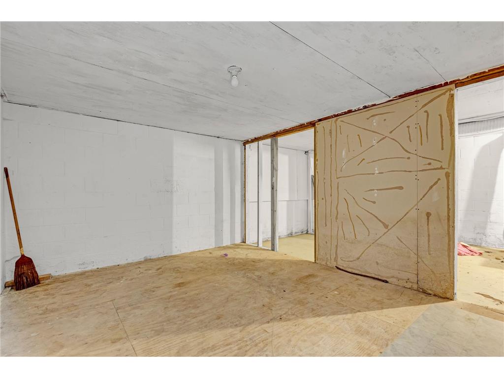 120 S Irving Avenue Rush City MN 55069 6775329 image16