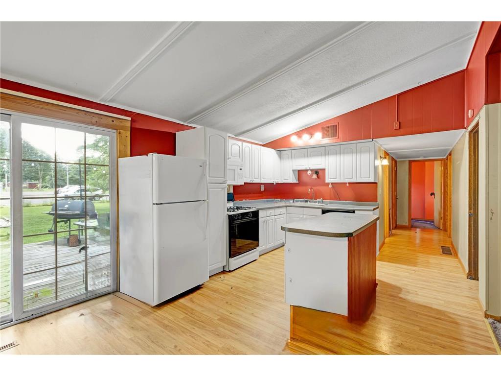 120 S Irving Avenue Rush City MN 55069 6775329 image5